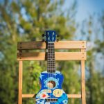 small guitar, colorful, summer, guitar, musical, small, instrument, sound, string, nature, entertainment, play, blue, colour, acoustic